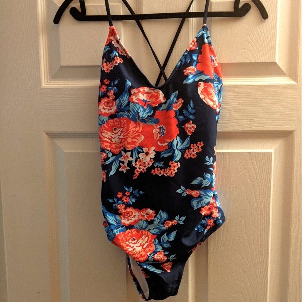 Strappy swimsuit